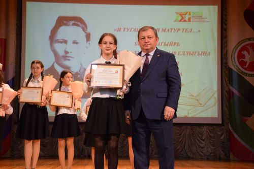 Нурлат отметил 140-летие Габдуллы Тукая праздником родного языка