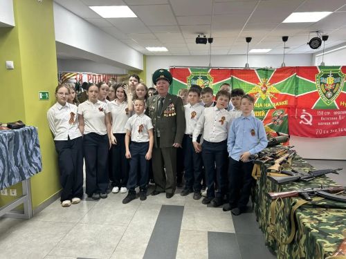 Более 600 нурлатцев прикоснулись к истории: в городе завершил работу мобильный музей «На защите границ»