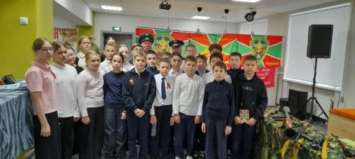 Более 600 нурлатцев прикоснулись к истории: в городе завершил работу мобильный музей «На защите границ»