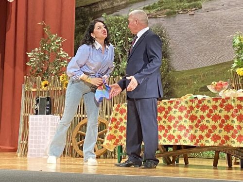«Авылга кызлар килде…»: премьера народного театра в Нурлате собрала аншлаг