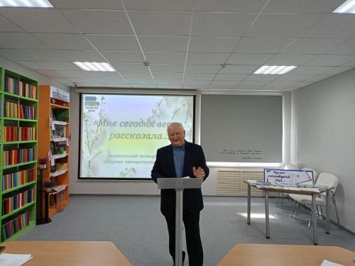 «Нурлат литературный» встретил весну стихами в библиотеке