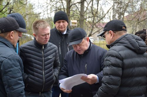 Глава Нурлатского района проверил ход реконструкции школы №4