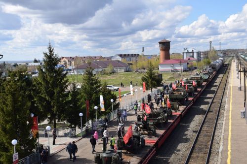 В Нурлате побывал легендарный «Паровоз Победы»: город встретил эшелон памяти