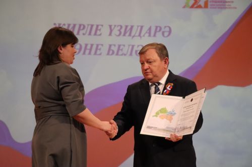 В Нурлате чествовали работников местного самоуправления
