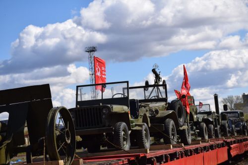 В Нурлате побывал легендарный «Паровоз Победы»: город встретил эшелон памяти