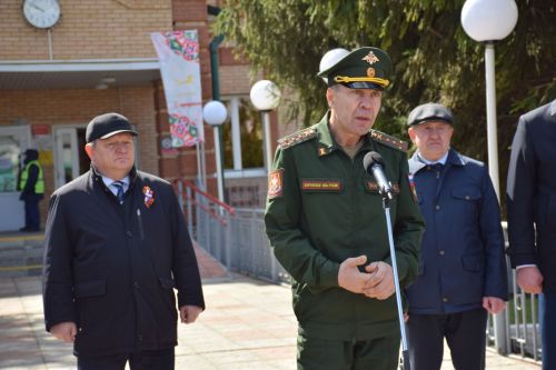В Нурлате побывал легендарный «Паровоз Победы»: город встретил эшелон памяти