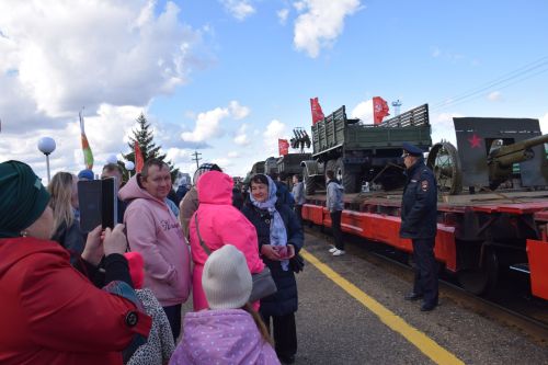 В Нурлате побывал легендарный «Паровоз Победы»: город встретил эшелон памяти