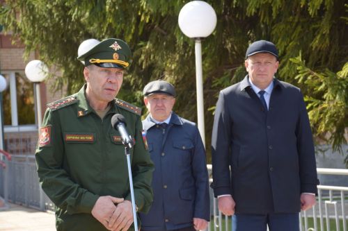 В Нурлате побывал легендарный «Паровоз Победы»: город встретил эшелон памяти