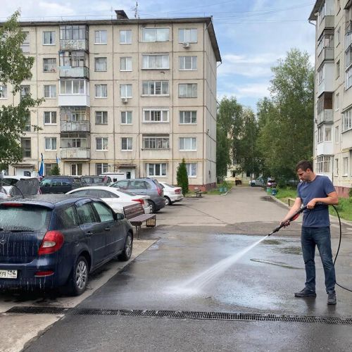 За мойку авто во дворе прилетит штраф до 250 тыс. рублей