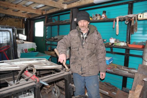 Умелые руки Михаила Чалова оживляют металл