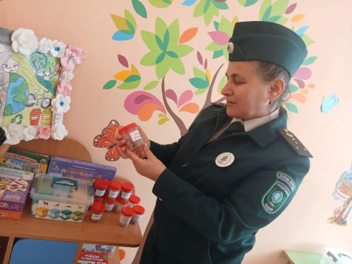 В Нурлате дошколята «спасали» птиц вместе с Минэкологии РТ