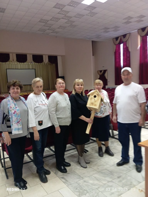 В Нурлате серебряные волонтеры Центра долголетия совершили экскурсию вместе с внуками