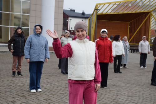 Нурлат встретил Всемирный день здоровья массовой зарядкой