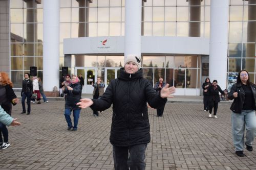Нурлат встретил Всемирный день здоровья массовой зарядкой