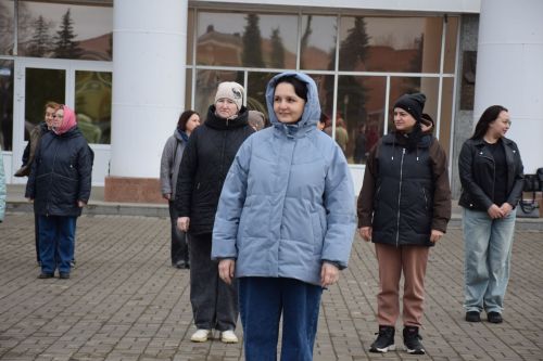 Нурлат встретил Всемирный день здоровья массовой зарядкой