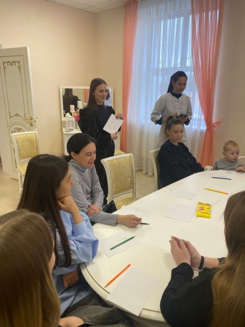 «Мама в приоритете: в ЗАГСе Нурлатского района чествовали будущих мам»