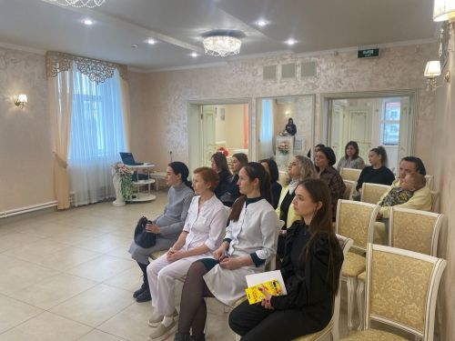 «Мама в приоритете: в ЗАГСе Нурлатского района чествовали будущих мам»