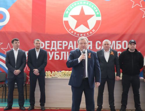 В Нурлате прошел республиканский турнир по самбо, посвященный Дню Победы