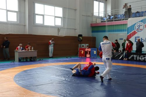 В Нурлате прошел республиканский турнир по самбо, посвященный Дню Победы