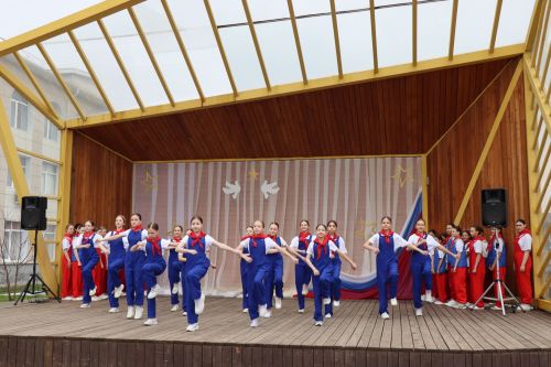Нурлат встретил Первомай в атмосфере единства и созидания