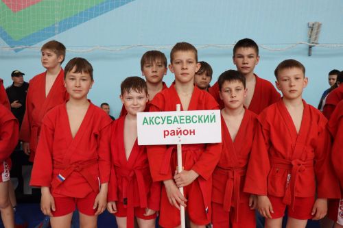 В Нурлате прошел республиканский турнир по самбо, посвященный Дню Победы