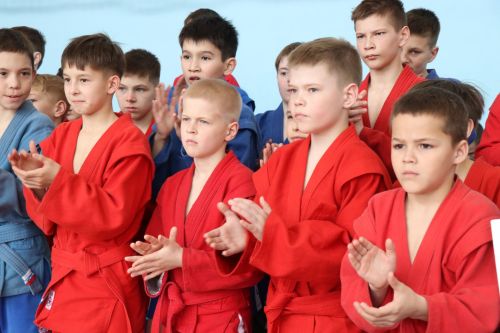 В Нурлате прошел республиканский турнир по самбо, посвященный Дню Победы