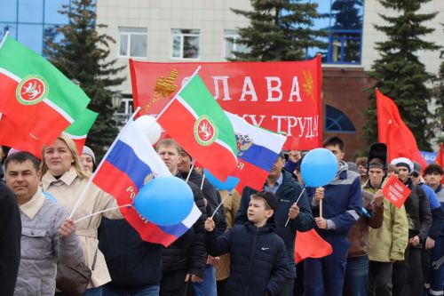Нурлат встретил Первомай в атмосфере единства и созидания