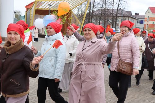 Нурлат встретил Первомай в атмосфере единства и созидания