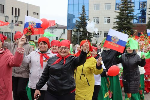 Нурлат встретил Первомай в атмосфере единства и созидания