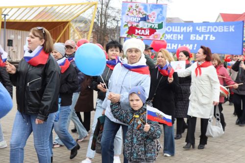 Нурлат встретил Первомай в атмосфере единства и созидания