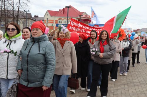 Нурлат встретил Первомай в атмосфере единства и созидания