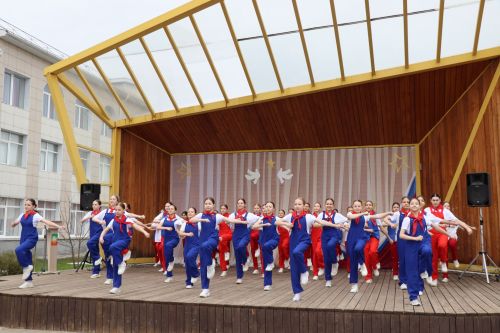 Нурлат встретил Первомай в атмосфере единства и созидания