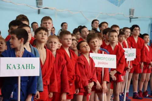 В Нурлате прошел республиканский турнир по самбо, посвященный Дню Победы