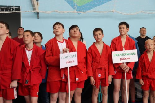 В Нурлате прошел республиканский турнир по самбо, посвященный Дню Победы