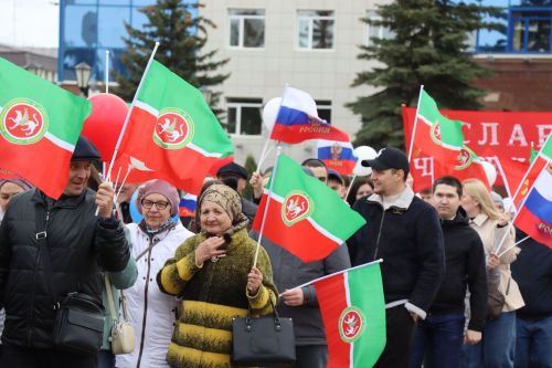 Нурлат встретил Первомай в атмосфере единства и созидания