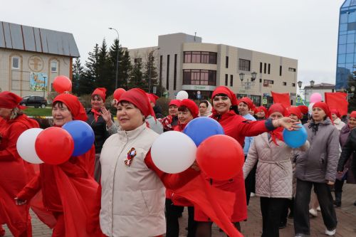 Нурлат встретил Первомай в атмосфере единства и созидания