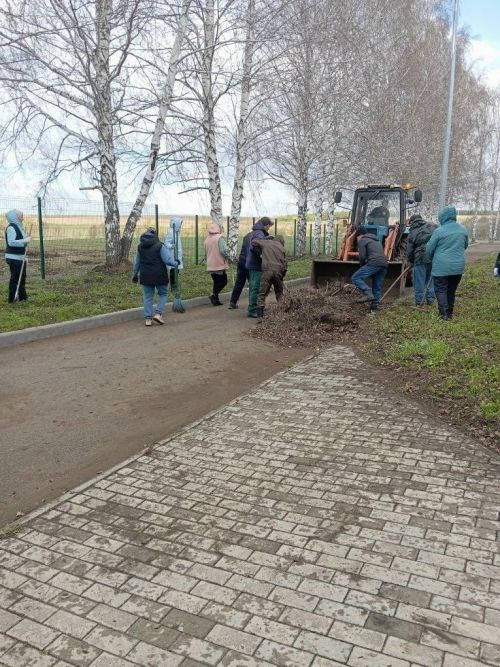 «Заречный» встречает лето: идет подготовка лагеря к 1 июня