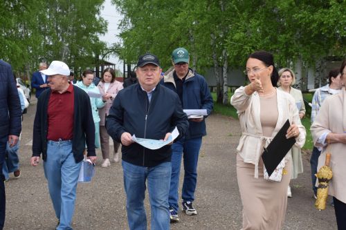 Курс на Сабантуй: Дамир Ишкинеев провел выездное совещание на майдане
