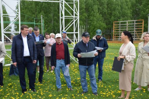 Курс на Сабантуй: Дамир Ишкинеев провел выездное совещание на майдане