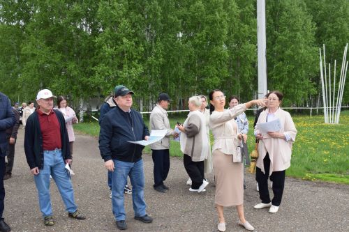 Курс на Сабантуй: Дамир Ишкинеев провел выездное совещание на майдане
