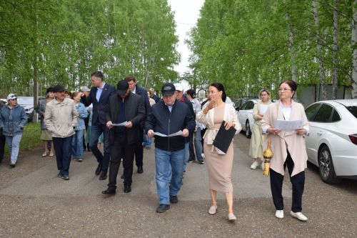 Курс на Сабантуй: Дамир Ишкинеев провел выездное совещание на майдане