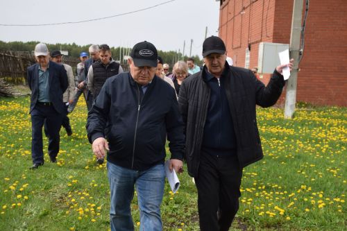 Курс на Сабантуй: Дамир Ишкинеев провел выездное совещание на майдане
