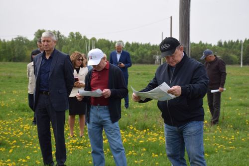 Курс на Сабантуй: Дамир Ишкинеев провел выездное совещание на майдане