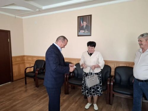 Асгать Габдуллин выписал районную газету семьям погибших бойцов СВО