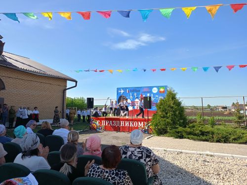 «Крылья, опалённые пламенем»: в Караульной Горе почтили подвиг героя