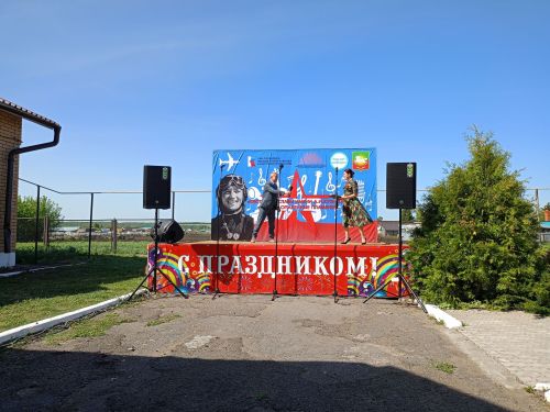 «Крылья, опалённые пламенем»: в Караульной Горе почтили подвиг героя