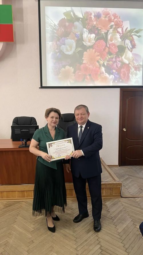 Трудовые победы и юбилей: кого наградили на планерке в Нурлате