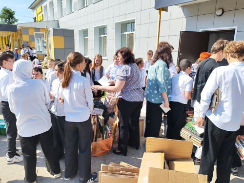 Экологическая акция по сбору макулатуры в школе №1 города Нурлат: вместе ради будущего