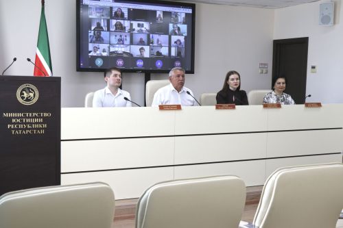 Минюст Татарстана проверил почти 6,9 тысяч муниципальных актов на коррупциогенность