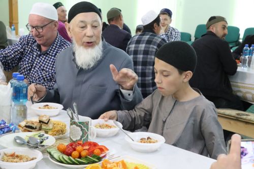 В мечетях Нурлатского района прошли праздничные намазы в честь Курбан-байрама
